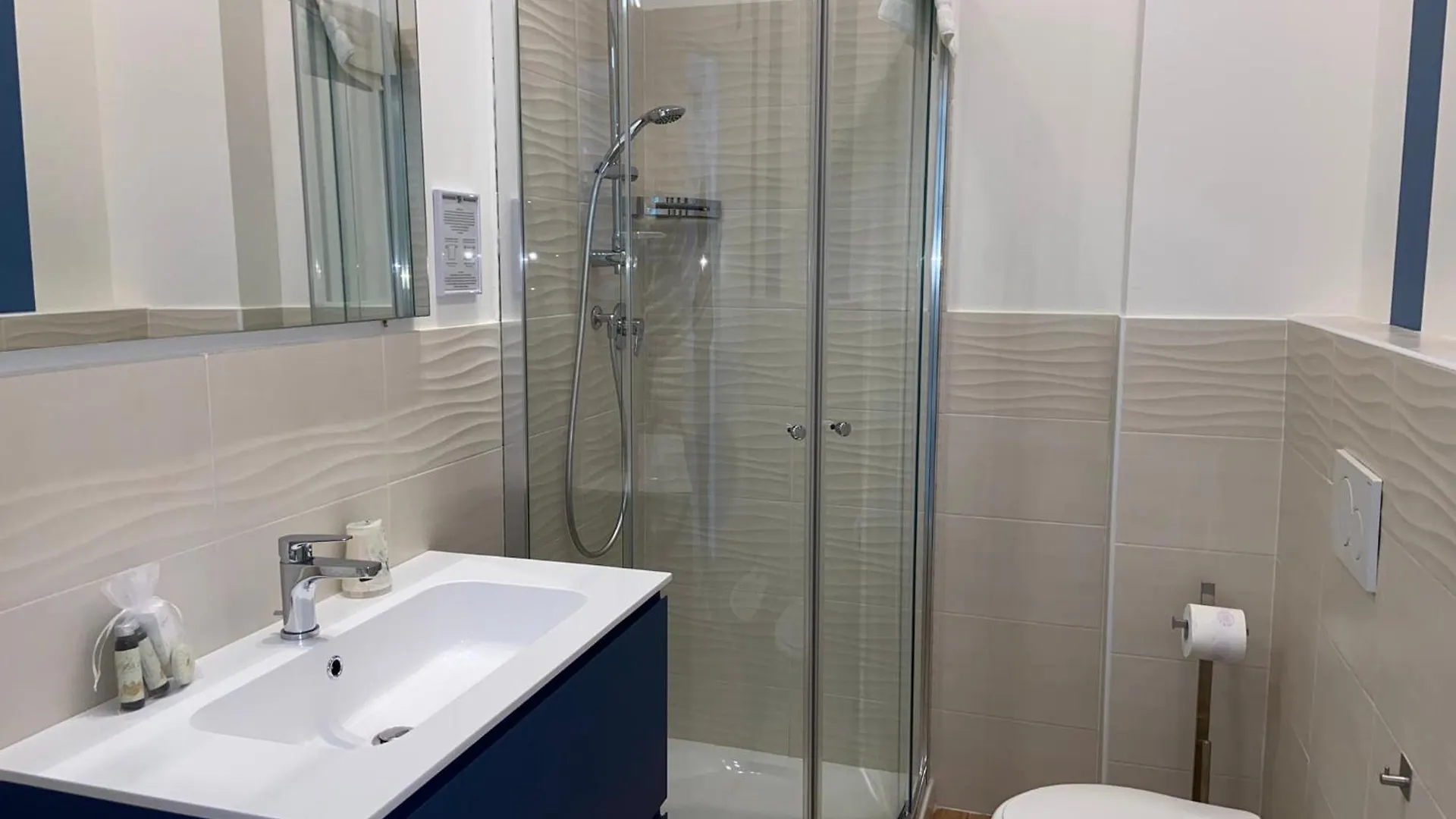 Bagno Luciano Bed & Breakfast Marina Di Carrara
